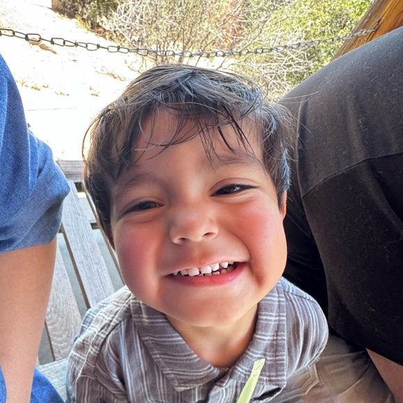 Hello Posh Lovers, My name is Jasmin! 😁 - Picture 4 of 7